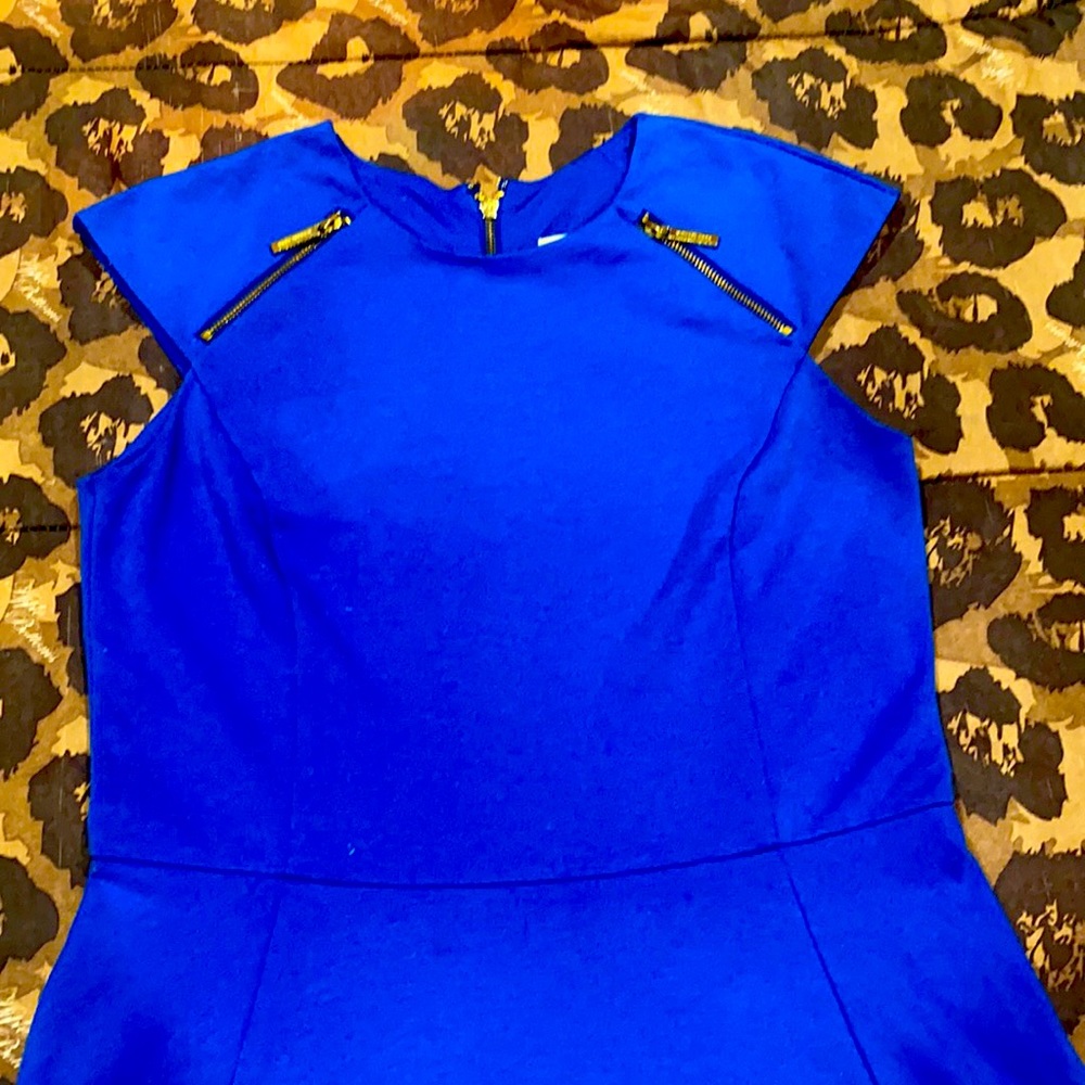 Size 8 blue michael Kors zipper dress. Good condition.